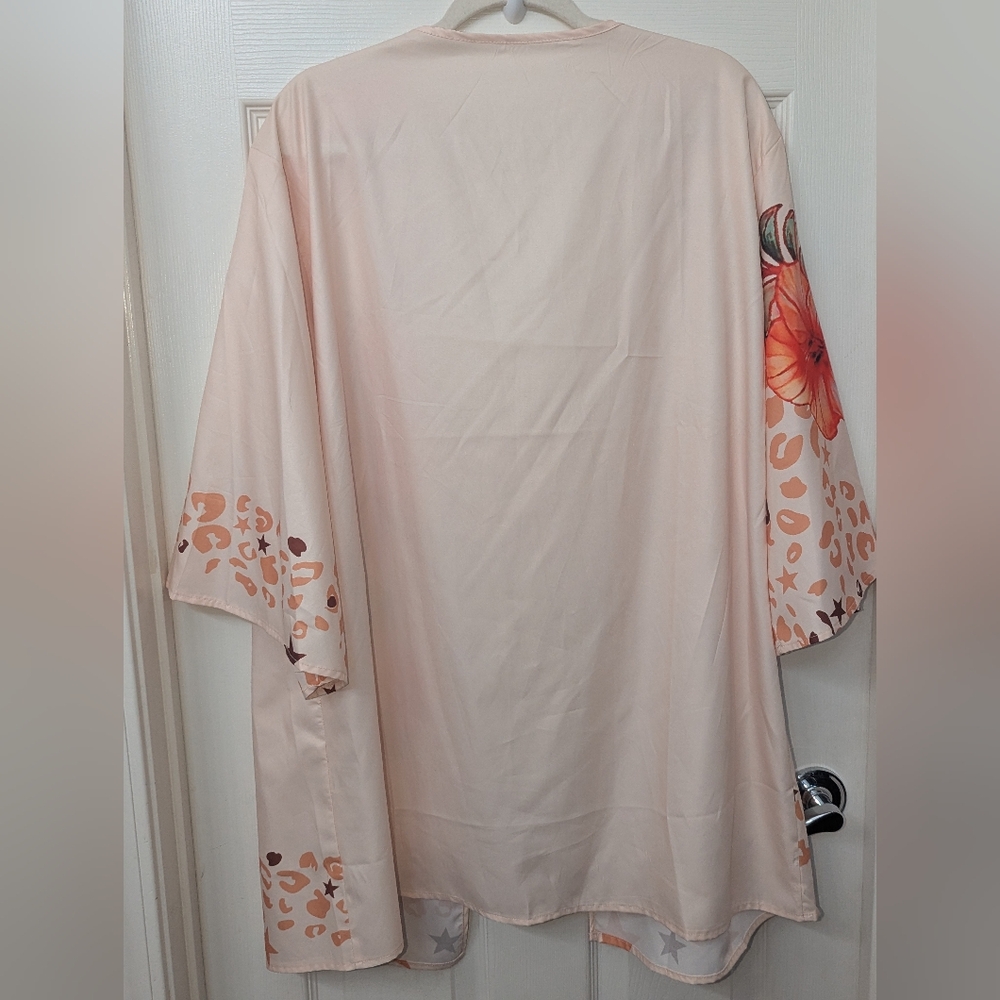 SHEIN Cream and Orange Kimono - Picture 5 of 6